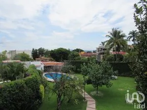 NEX-157729 - Casa en Venta, con 4 recamaras, con 3 baños, con 567 m2 de construcción en Jardines de Delicias, CP 62343, Morelos.