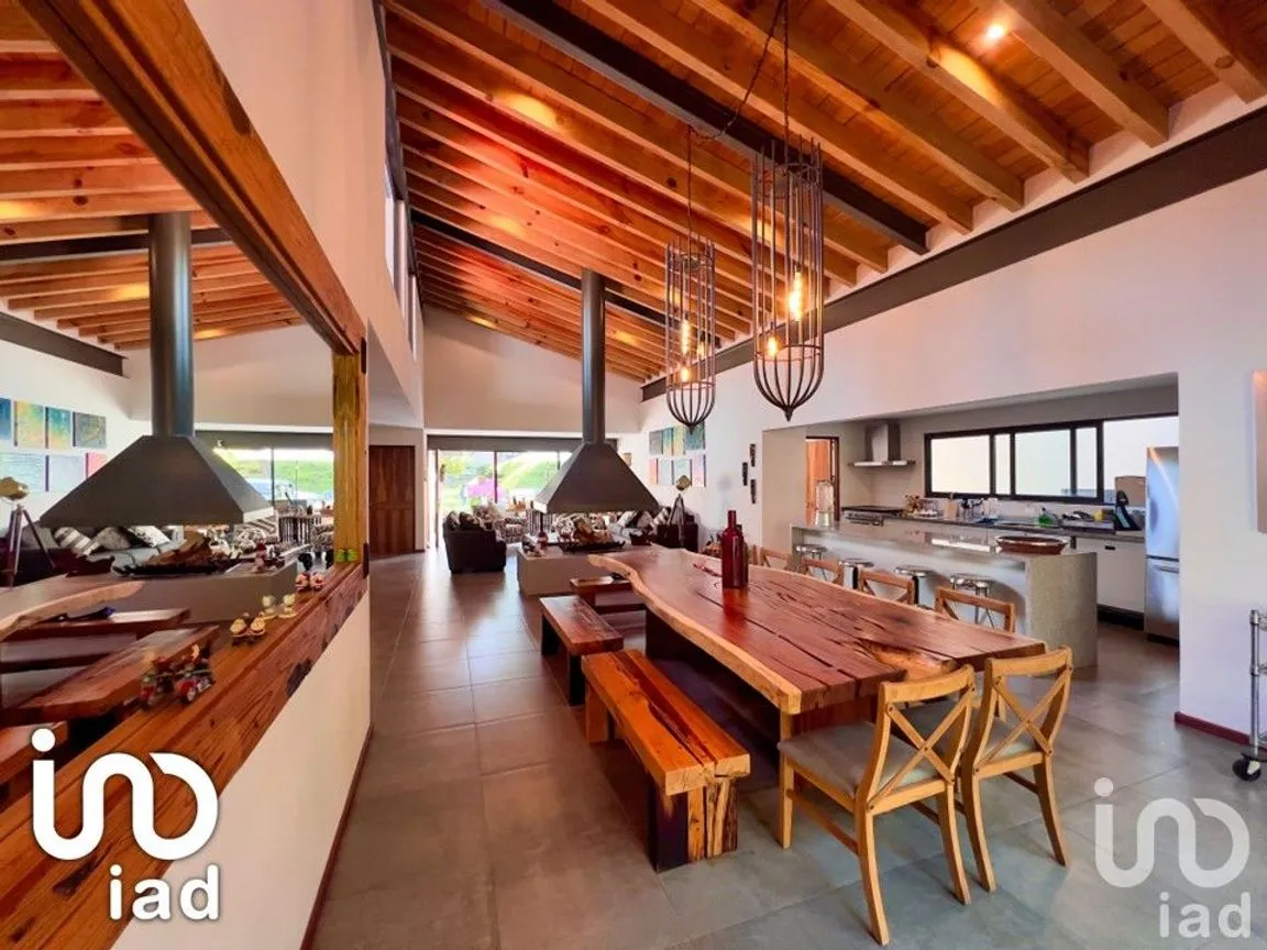 Casa en Venta en Casas Viejas, Valle de Bravo, México | NEX-191456 | iad México | Foto 16 de 62