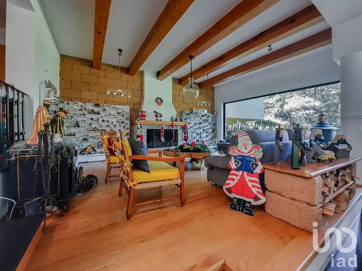 Casa en Venta en Cuajimalpa, Cuajimalpa de Morelos, Ciudad de México | NEX-217372 | iad México | Foto 2 de 34