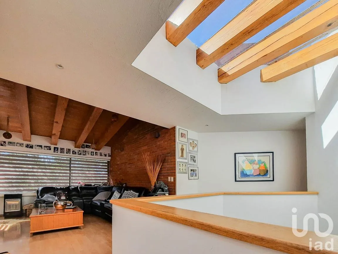 Casa en Venta en Cuajimalpa, Cuajimalpa de Morelos, Ciudad de México | NEX-217372 | iad México | Foto 3 de 34