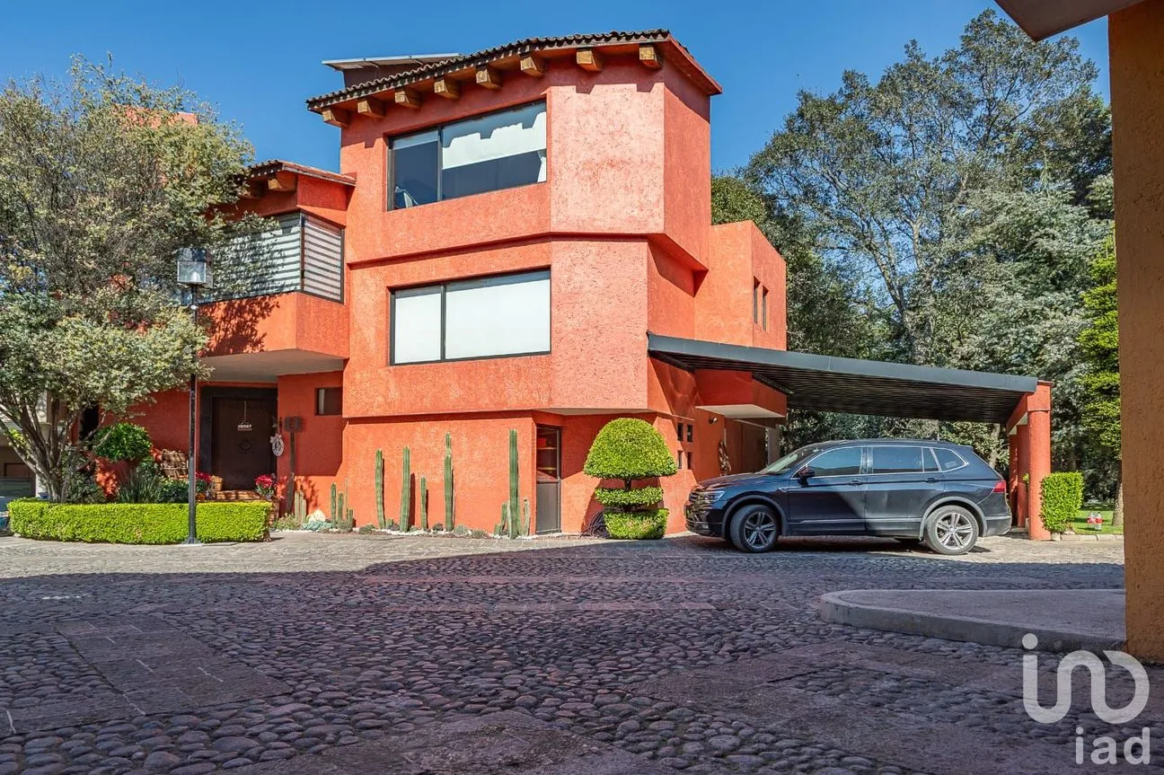 Casa en Venta en Cuajimalpa, Cuajimalpa de Morelos, Ciudad de México | NEX-217372 | iad México | Foto 1 de 34