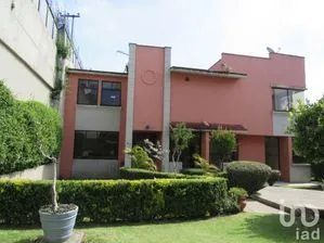 NEX-243995 - Casa en Renta, con 3 recamaras, con 3 baños, con 320 m2 de construcción en Bosques de las Palmas, CP 52787, México.