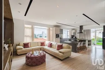 NEX-252896 - Casa en Venta, con 3 recamaras, con 3 baños, con 555 m2 de construcción en Lomas Country Club, CP 52779, México.