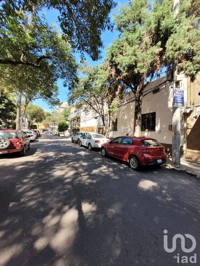 Casa en Venta en San Pedro de los Pinos, Benito Juárez, Ciudad de México | NEX-260601 | iad México | Foto 2 de 33