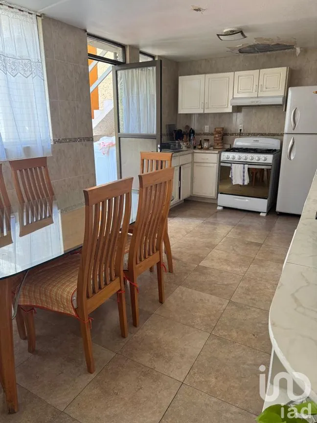 Casa en Venta en Lomas de Tecamachalco Sección Cumbres, Huixquilucan, México | NEX-262761 | iad México | Foto 9 de 34