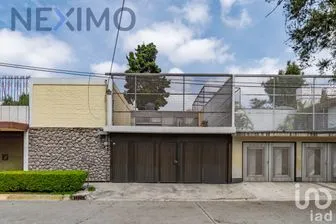 NEX-43999 - Casa en Venta, con 4 recamaras, con 2 baños, con 300 m2 de construcción en Bosque de Echegaray, CP 53310, México.