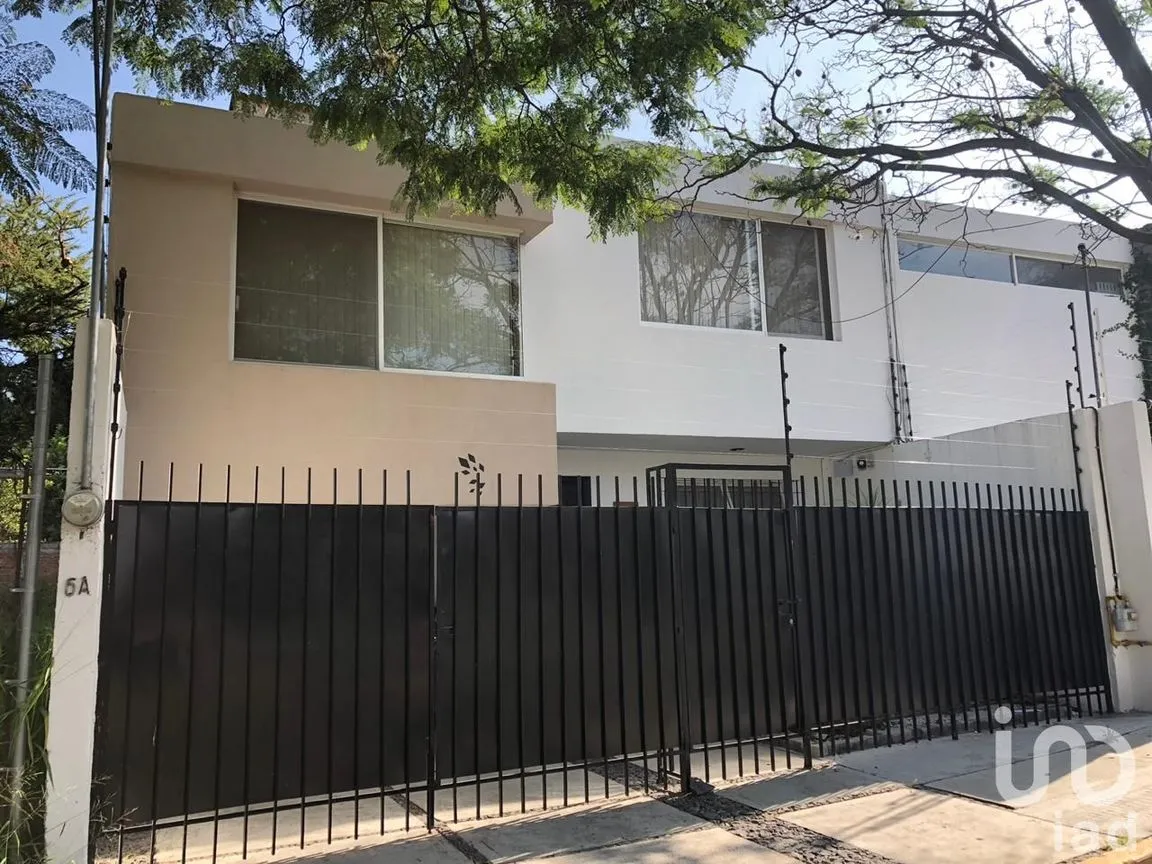 Casa en Venta en Álamos 2a Sección, Querétaro, Querétaro | NEX-26928 | iad México | Foto 2 de 16