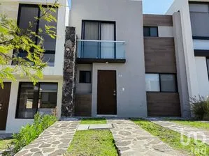 NEX-162333 - Casa en Renta, con 2 recamaras, con 2 baños, con 106 m2 de construcción en Zibatá, CP 76269, Querétaro.