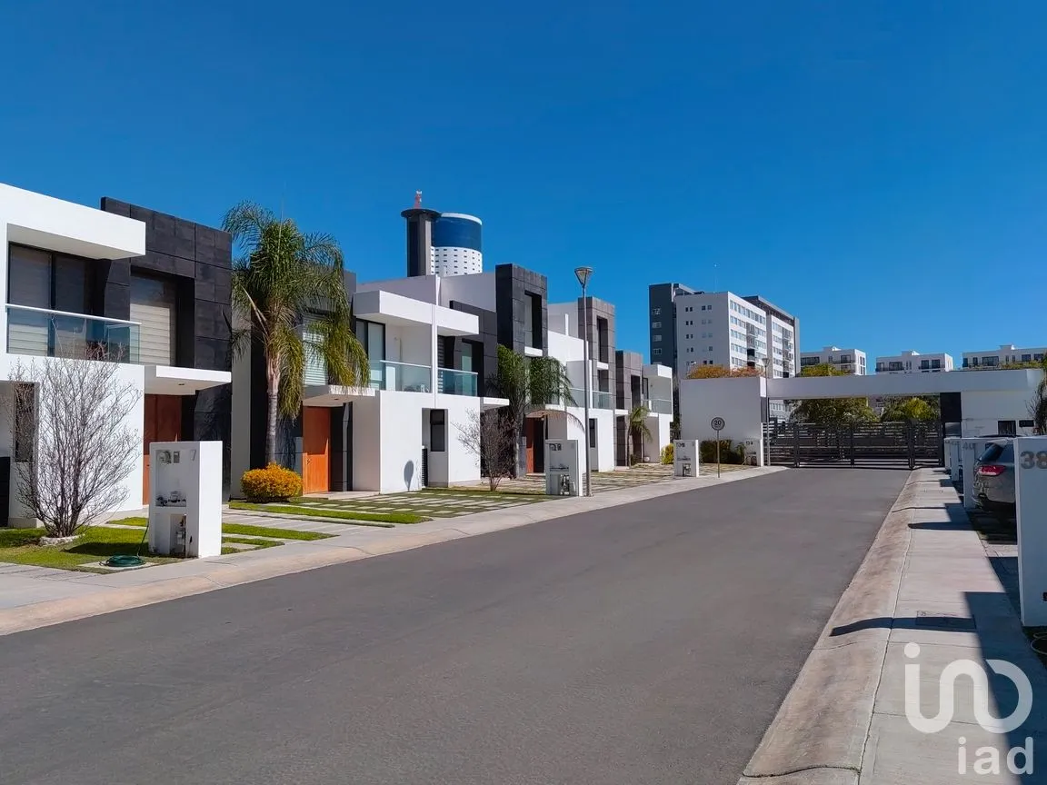 Casa en Renta en Valle de Juriquilla, Querétaro, Querétaro | NEX-304251 | iad México | Foto 3 de 42