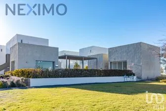 NEX-46448 - Casa en Renta, con 3 recamaras, con 2 baños, con 144 m2 de construcción en El Mirador, CP 76246, Querétaro.