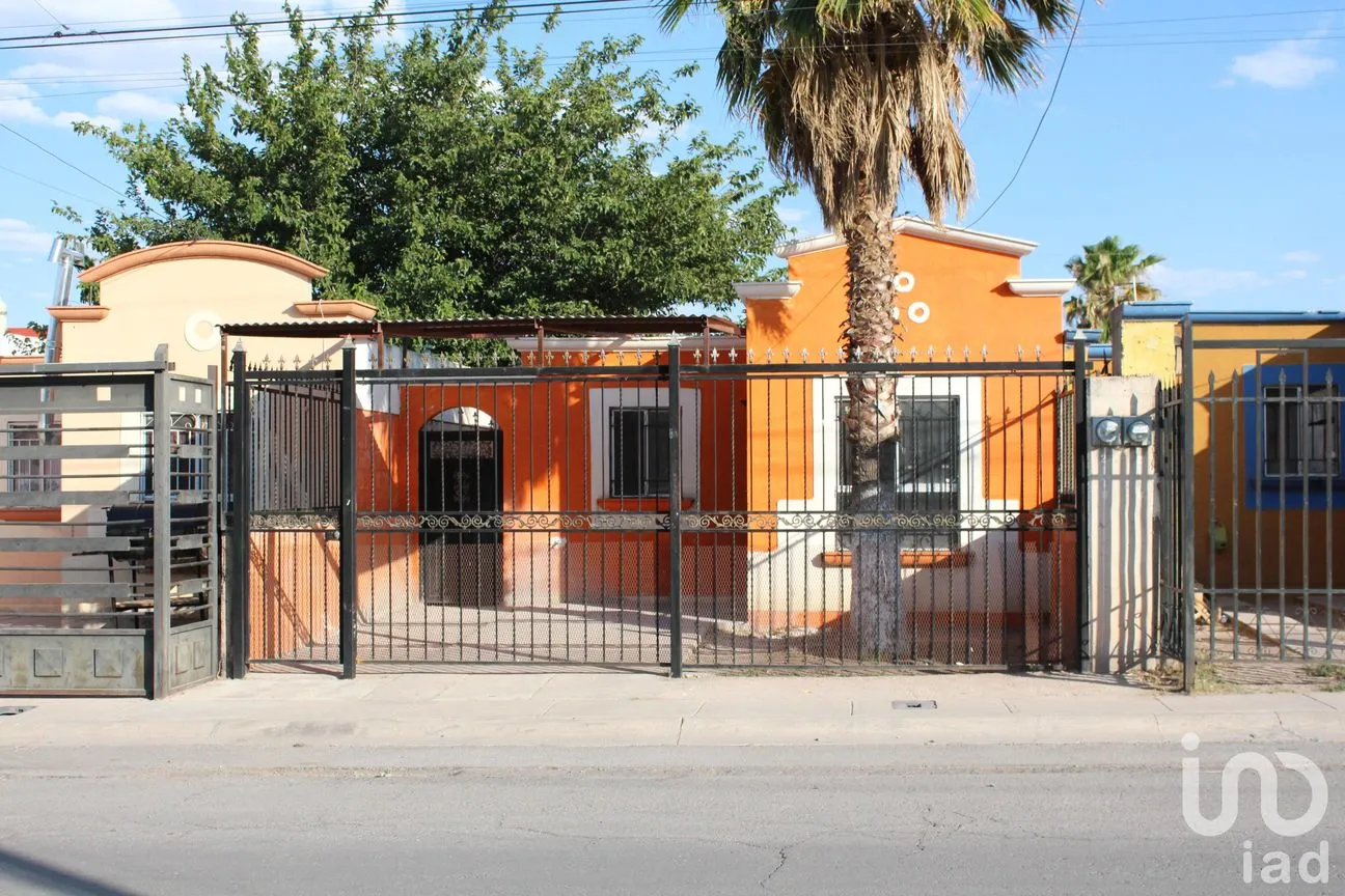 Casa en Renta en Villas del Rey, Chihuahua, Chihuahua | NEX-47463 | iad México | Foto 1 de 9