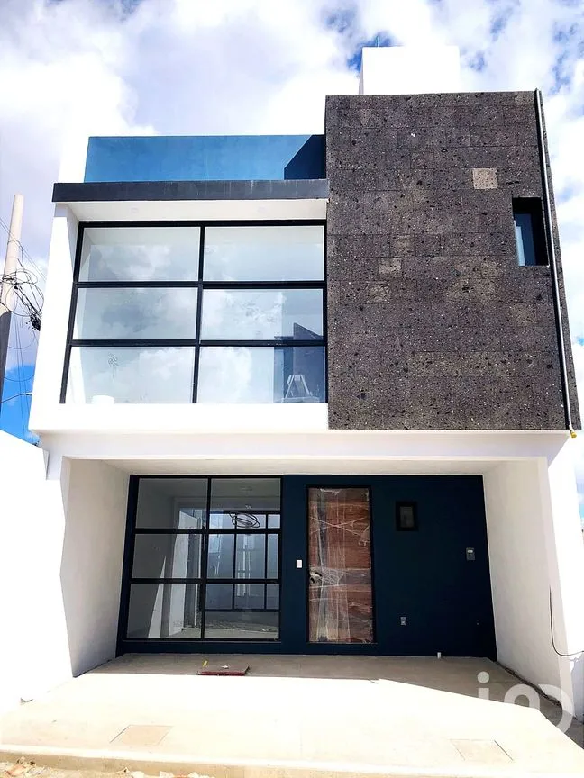 Casa en Venta en Villa Albertina, Puebla, Puebla | NEX-165091 | iad México | Foto 1 de 13