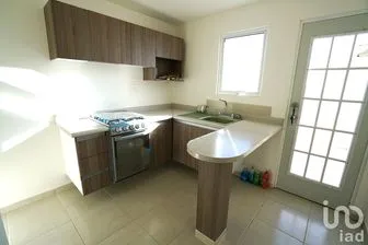 NEX-213572 - Casa en Renta, con 4 recamaras, con 2 baños, con 101 m2 de construcción en Bosques de Chapultepec, CP 72597, Puebla.