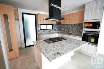 NEX-244596 - Casa en Venta, con 3 recamaras, con 2 baños, con 188 m2 de construcción.