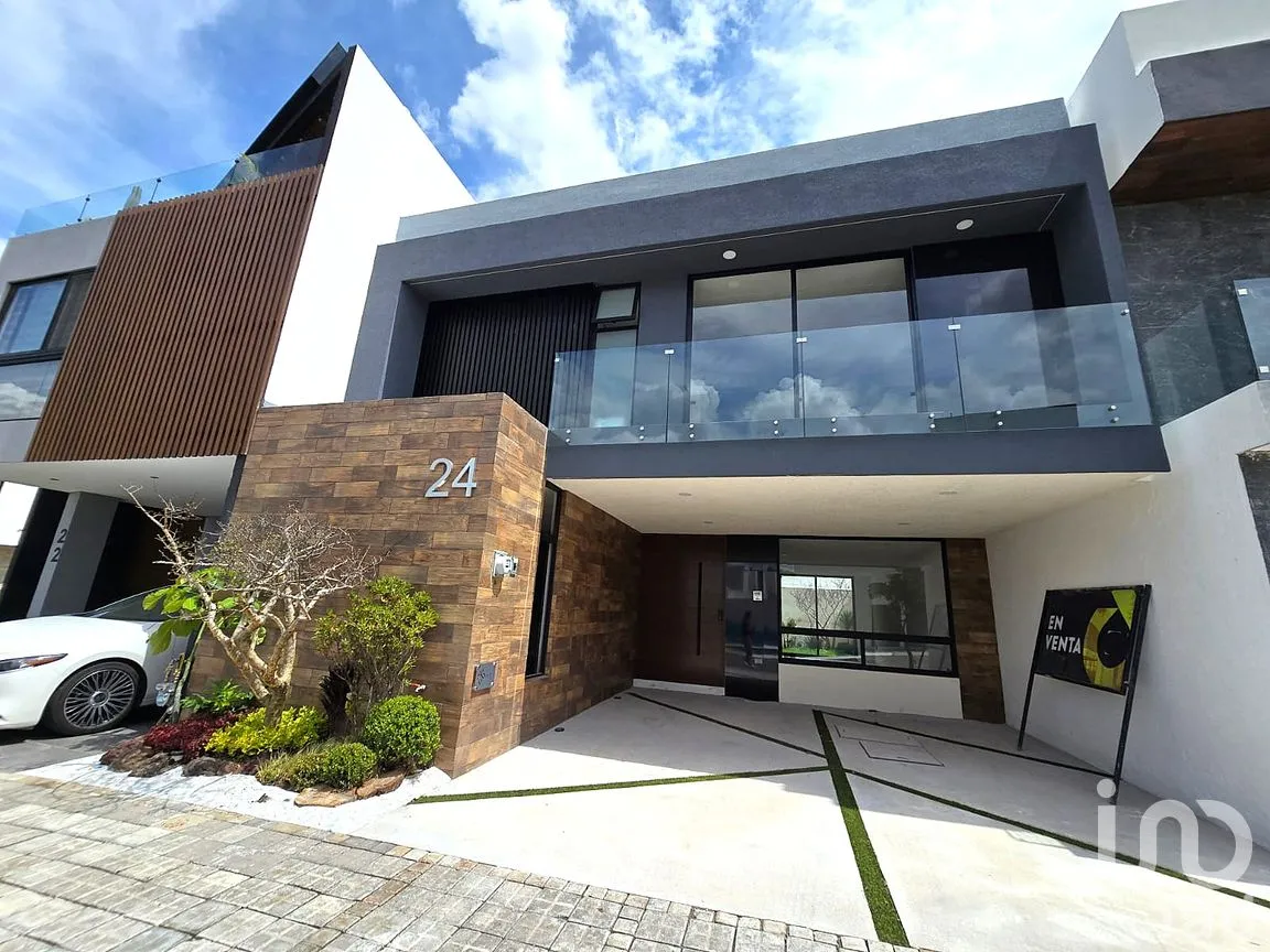 Casa en Venta en Lomas de Angelópolis, San Andrés Cholula, Puebla | NEX-308457 | iad México | Foto 2 de 24