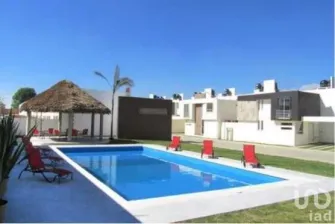 NEX-53442 - Casa en Renta, con 3 recamaras, con 3 baños, con 86 m2 de construcción en San Juan Cuautlancingo, CP 72700, Puebla.