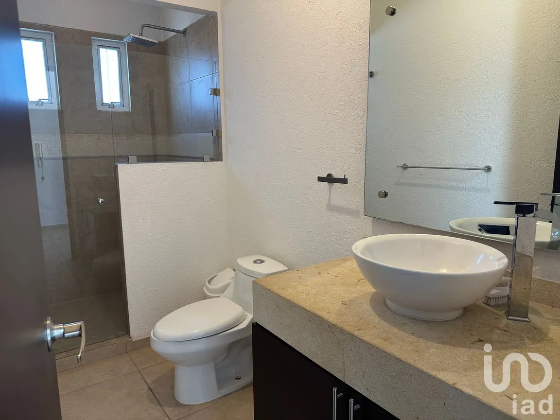 Casa en Renta en San Miguel Totocuitlapilco, Metepec, México | NEX-261711 | iad México | Foto 16 de 23