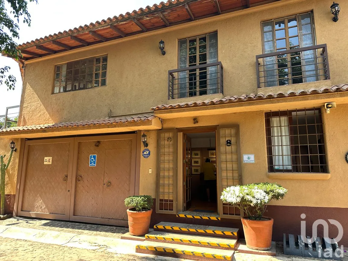 Hotel en Venta en Santa María, Malinalco, México | NEX-265648 | iad México | Foto 1 de 36