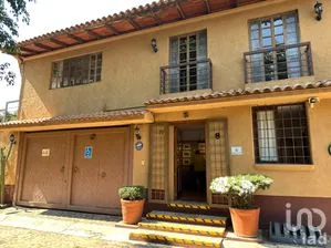 NEX-265648 - Hotel en Venta, con 15 recamaras, con 18 baños, con 1186 m2 de construcción en Santa María, CP 52440, México.