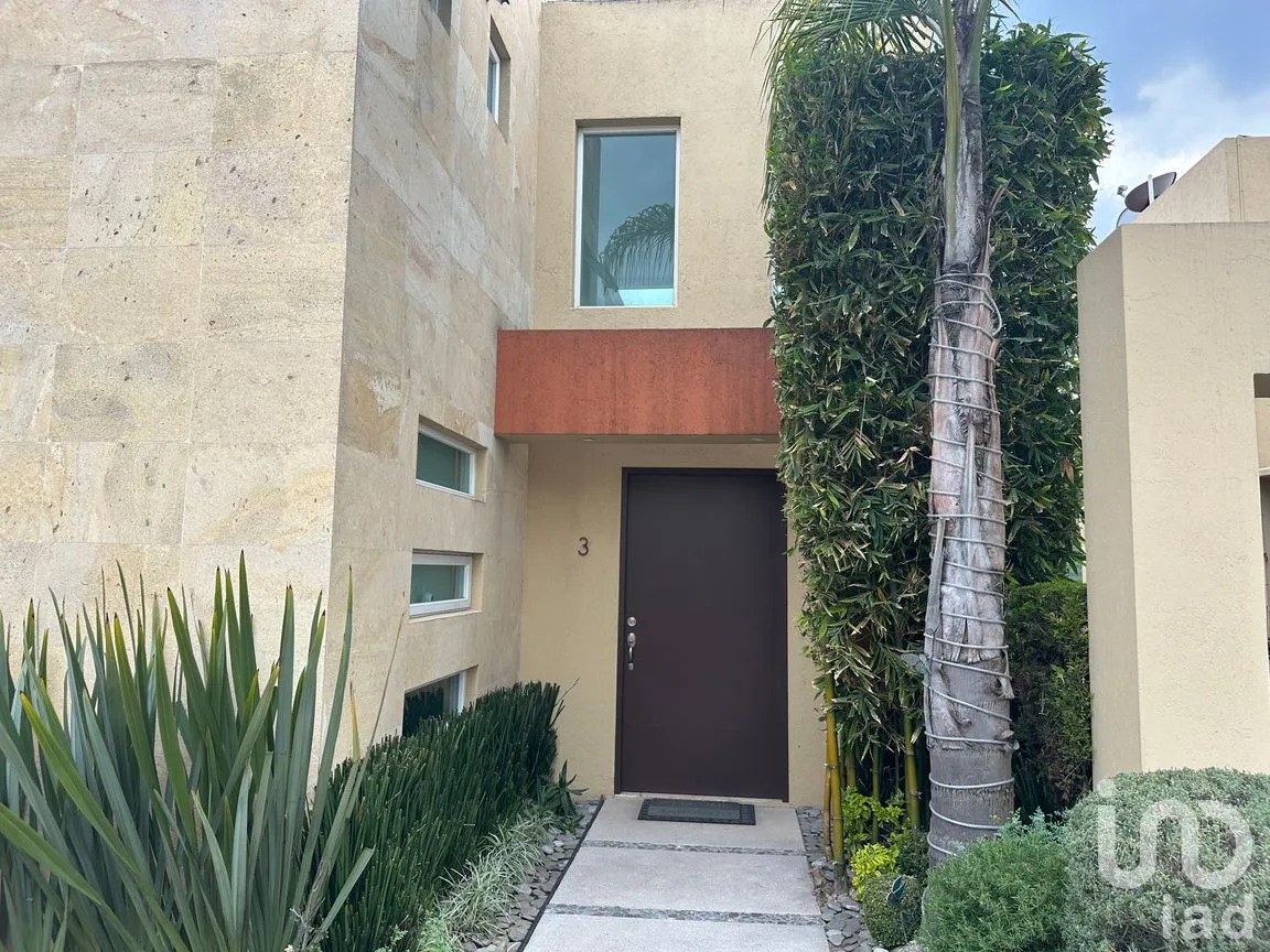 Casa en Venta en Bellavista, Metepec, México | NEX-294313 | iad México | Foto 2 de 33