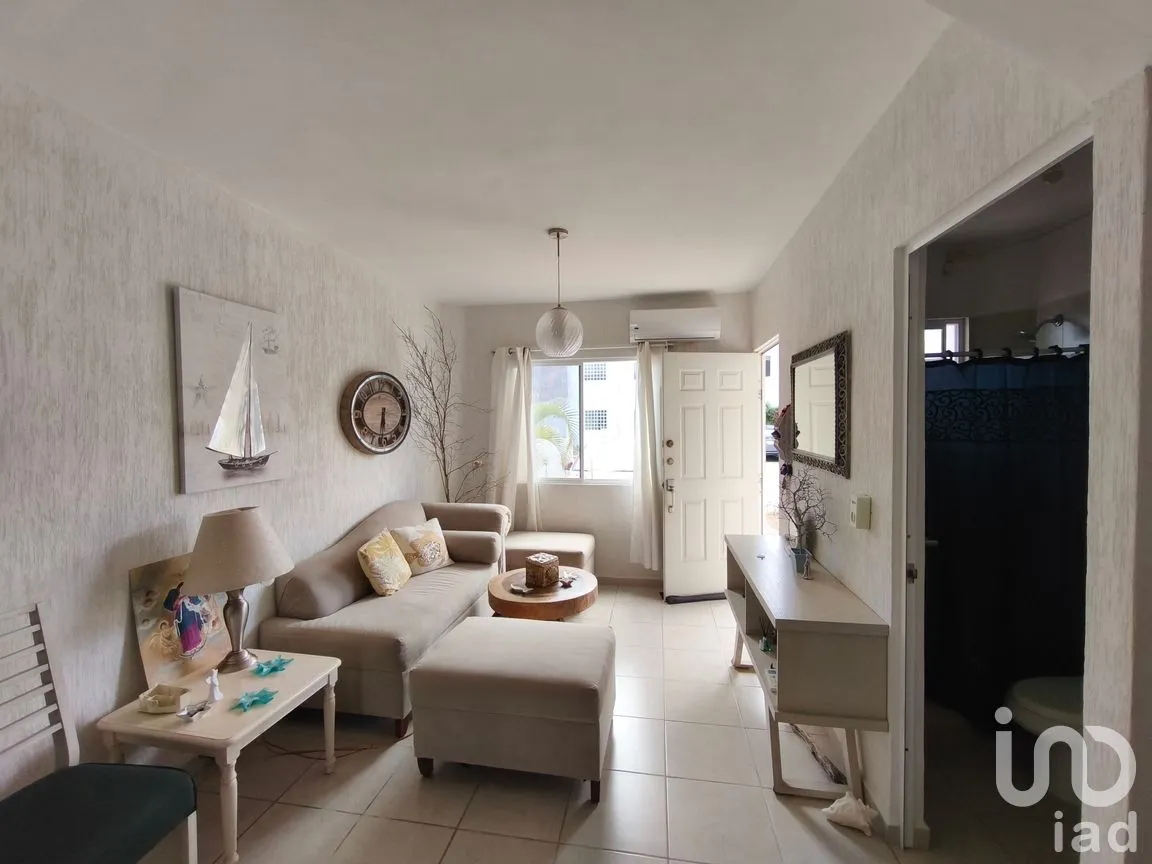 Casa en Venta en Jardines del Sur, Benito Juárez, Quintana Roo | NEX-286750 | iad México | Foto 1 de 33