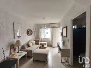 NEX-286750 - Casa en Venta, con 3 recamaras, con 3 baños, con 116 m2 de construcción en Jardines del Sur, CP 77536, Quintana Roo.