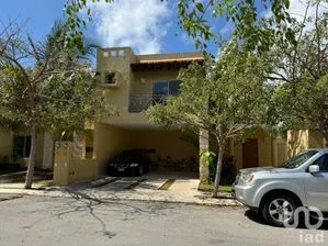 NEX-206538 - Casa en Venta, con 3 recamaras, con 4 baños, con 194 m2 de construcción en La Joya, CP 77716, Quintana Roo.