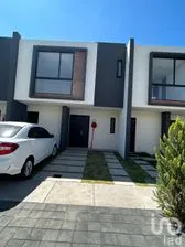 NEX-283328 - Casa en Renta, con 3 recamaras, con 2 baños, con 114 m2 de construcción.