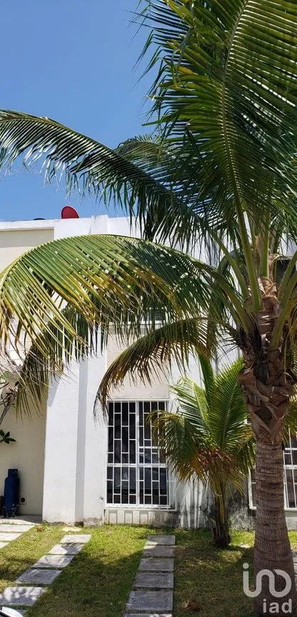 Casa en Renta en Palmas II, Solidaridad, Quintana Roo | NEX-58501 | iad México | Foto 1 de 12