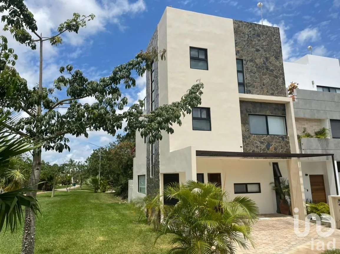 Casa en Venta en Arbolada, Benito Juárez, Quintana Roo | NEX-49573 | iad México | Foto 1 de 21
