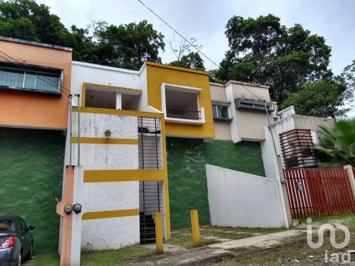 Casa en Venta en Juan de la Luz Enríquez, Coatepec, Veracruz de Ignacio de la Llave | NEX-47998 | iad México | Foto 2 de 12