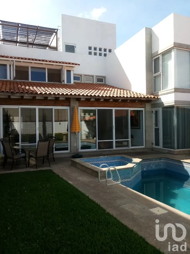 Casa en Venta en Lomas de Ahuatlán, Cuernavaca, Morelos | NEX-178280 | iad México | Foto 1 de 23