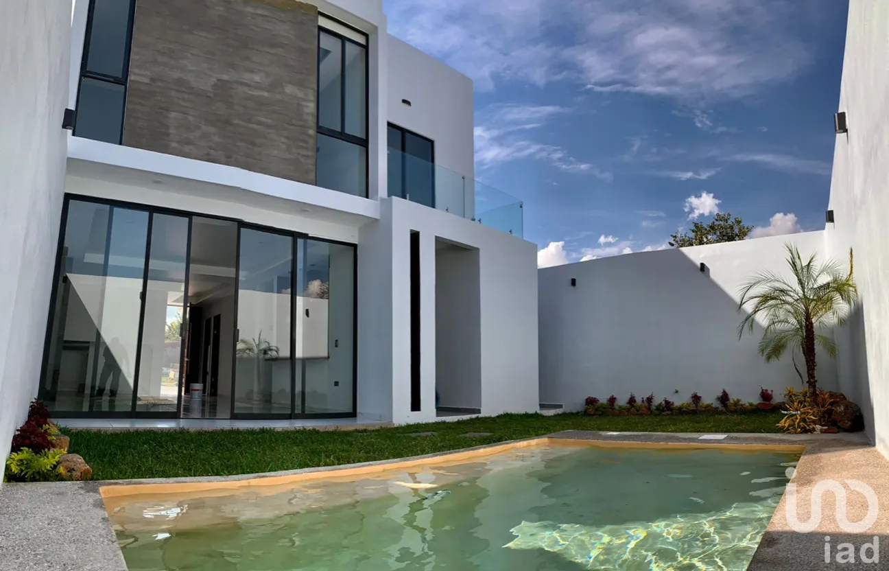 Casa en Venta en Delicias, Cuernavaca, Morelos | NEX-200846 | iad México | Foto 1 de 11