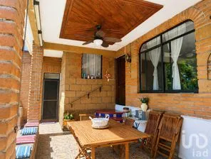 NEX-262723 - Casa en Venta, con 4 recamaras, con 4 baños, con 150 m2 de construcción.