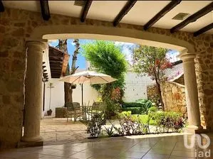 NEX-235376 - Hotel en Venta, con 15 recamaras, con 15 baños, con 1030 m2 de construcción.