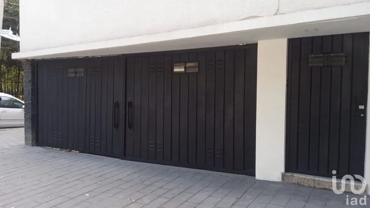 Casa en Venta en Del Carmen, Coyoacán, Ciudad de México | NEX-150809 | iad México | Foto 2 de 10