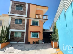 NEX-155902 - Casa en Venta, con 4 recamaras, con 3 baños, con 220 m2 de construcción en Pachuquilla, CP 42180, Hidalgo.