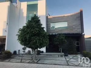 NEX-174201 - Casa en Venta, con 3 recamaras, con 3 baños, con 234 m2 de construcción en Privada los Ángeles, CP 42039, Hidalgo.