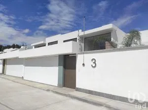 NEX-176577 - Casa en Venta, con 3 recamaras, con 2 baños, con 247 m2 de construcción.