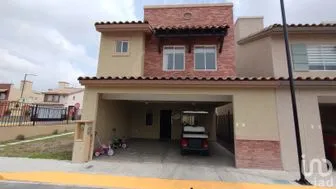 NEX-178433 - Casa en Venta, con 3 recamaras, con 3 baños, con 158 m2 de construcción.