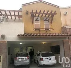 NEX-238865 - Casa en Venta, con 3 recamaras, con 2 baños, con 102 m2 de construcción.