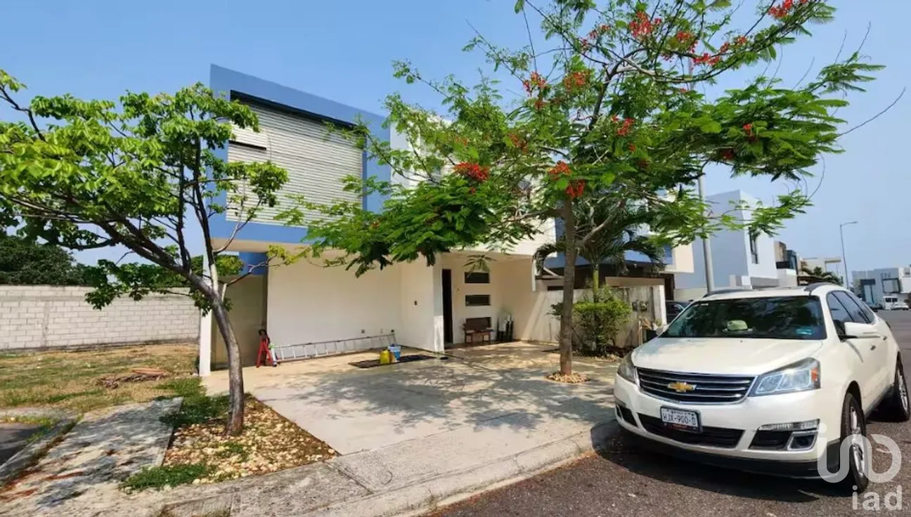 Casa en Venta en Lomas de la Rioja, Alvarado, Veracruz de Ignacio de la Llave | NEX-261007 | iad México | Foto 2 de 17
