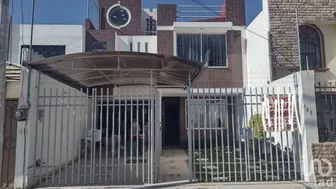 NEX-159811 - Casa en Venta, con 3 recamaras, con 2 baños, con 182 m2 de construcción.