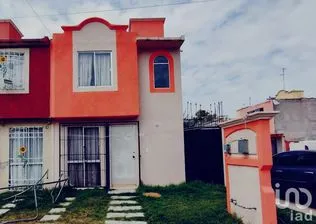 NEX-187587 - Casa en Venta, con 2 recamaras, con 1 baño, con 60 m2 de construcción en Las Américas, CP 55076, México.