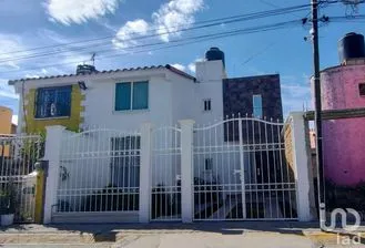 NEX-193542 - Casa en Venta, con 3 recamaras, con 2 baños, con 111 m2 de construcción en Geovillas de Nuevo Hidalgo, CP 42083, Hidalgo.
