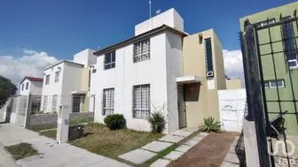 NEX-205983 - Casa en Venta, con 2 recamaras, con 1 baño, con 75 m2 de construcción.