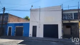 NEX-210322 - Bodega en Venta, con 5 recamaras, con 2 baños, con 218 m2 de construcción.