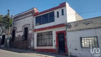 NEX-235007 - Casa en Venta, con 5 recamaras, con 2 baños, con 208 m2 de construcción.