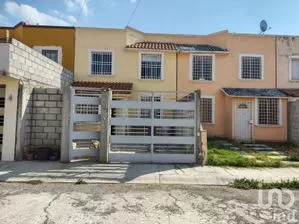 NEX-251277 - Casa en Venta, con 3 recamaras, con 1 baño, con 90 m2 de construcción.