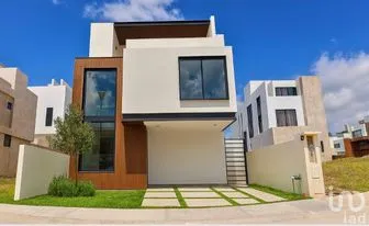 NEX-293692 - Casa en Venta, con 3 recamaras, con 3 baños, con 264 m2 de construcción en Zona Plateada, CP 42084, Hidalgo.
